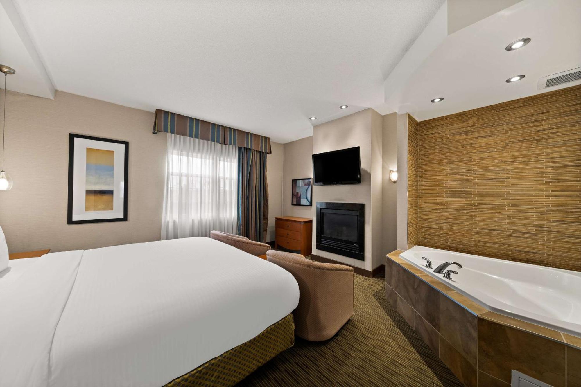 Best Western Plus Orangeville Inn & Suites Bagian luar foto