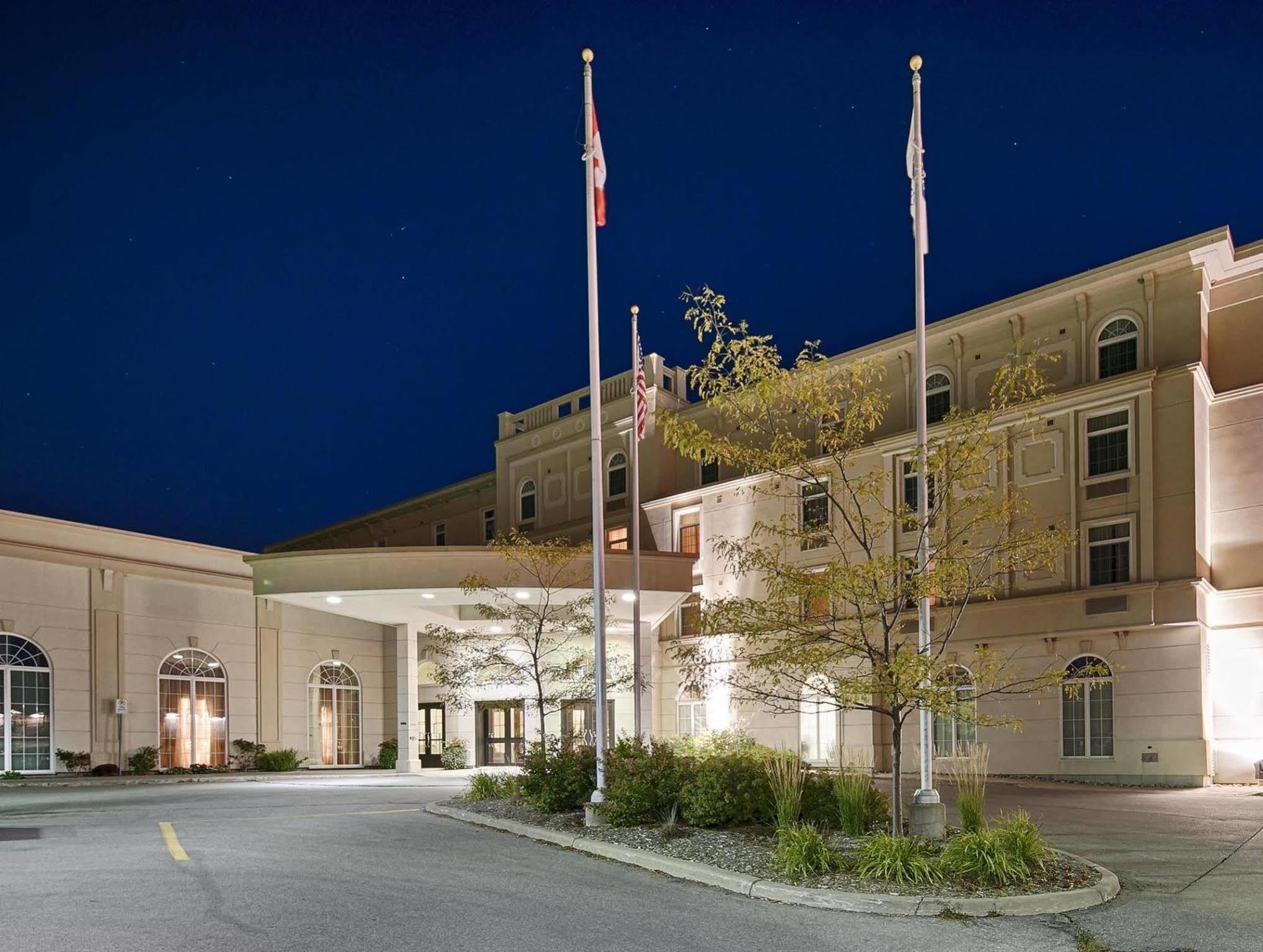 Best Western Plus Orangeville Inn & Suites Bagian luar foto