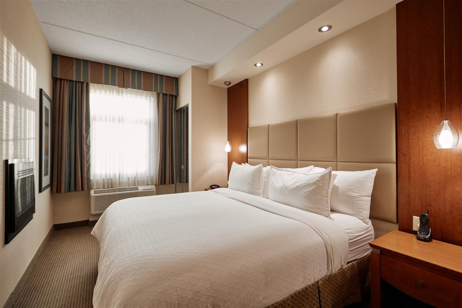 Best Western Plus Orangeville Inn & Suites Bagian luar foto
